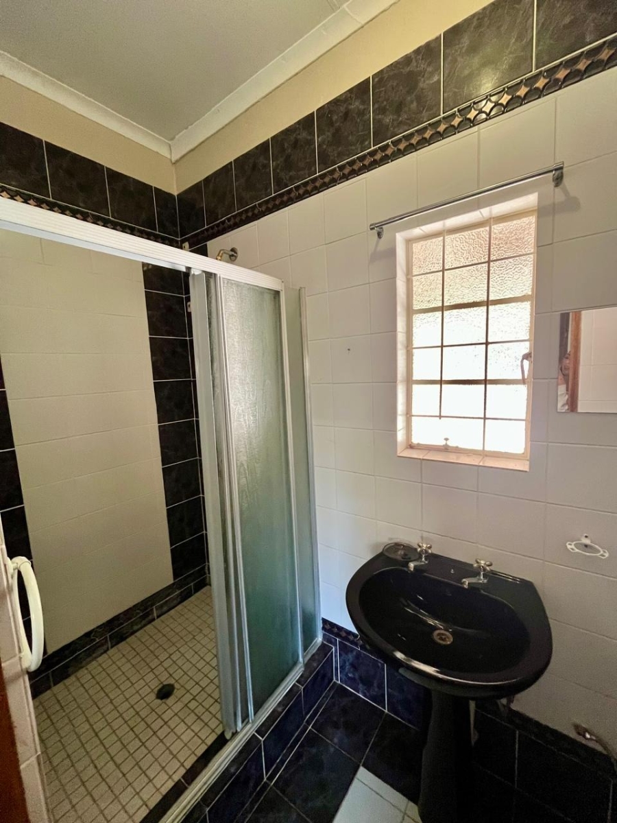 4 Bedroom Property for Sale in Flamwood North West